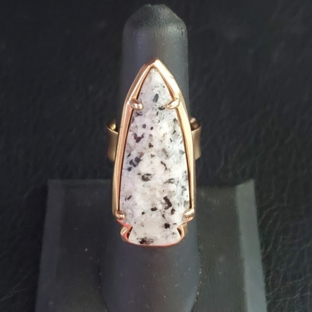 Kendra Scott Arrowhead Ring Speckled White Stone Golf Tone Adjustable Size 5.5
